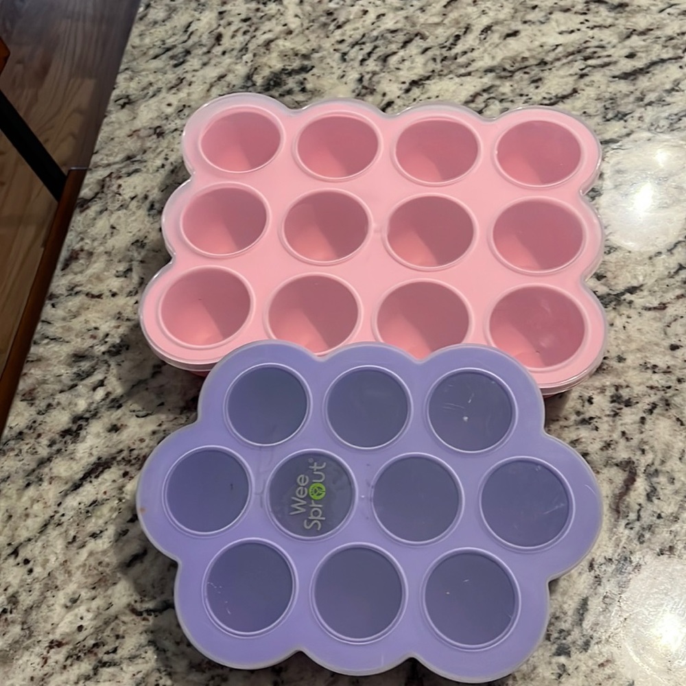 Wee sprout baby food silicone containers with covers